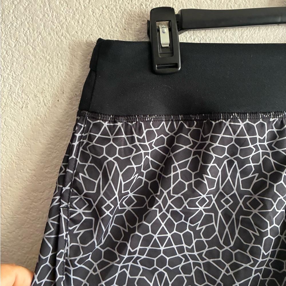 Nike Performance Women's Black Patterned Shorts M - image 8